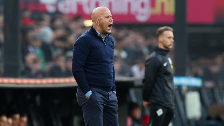 Slot warnt PSG: 'Anfield wird bereit sein' für das Champions-League-Rückspiel