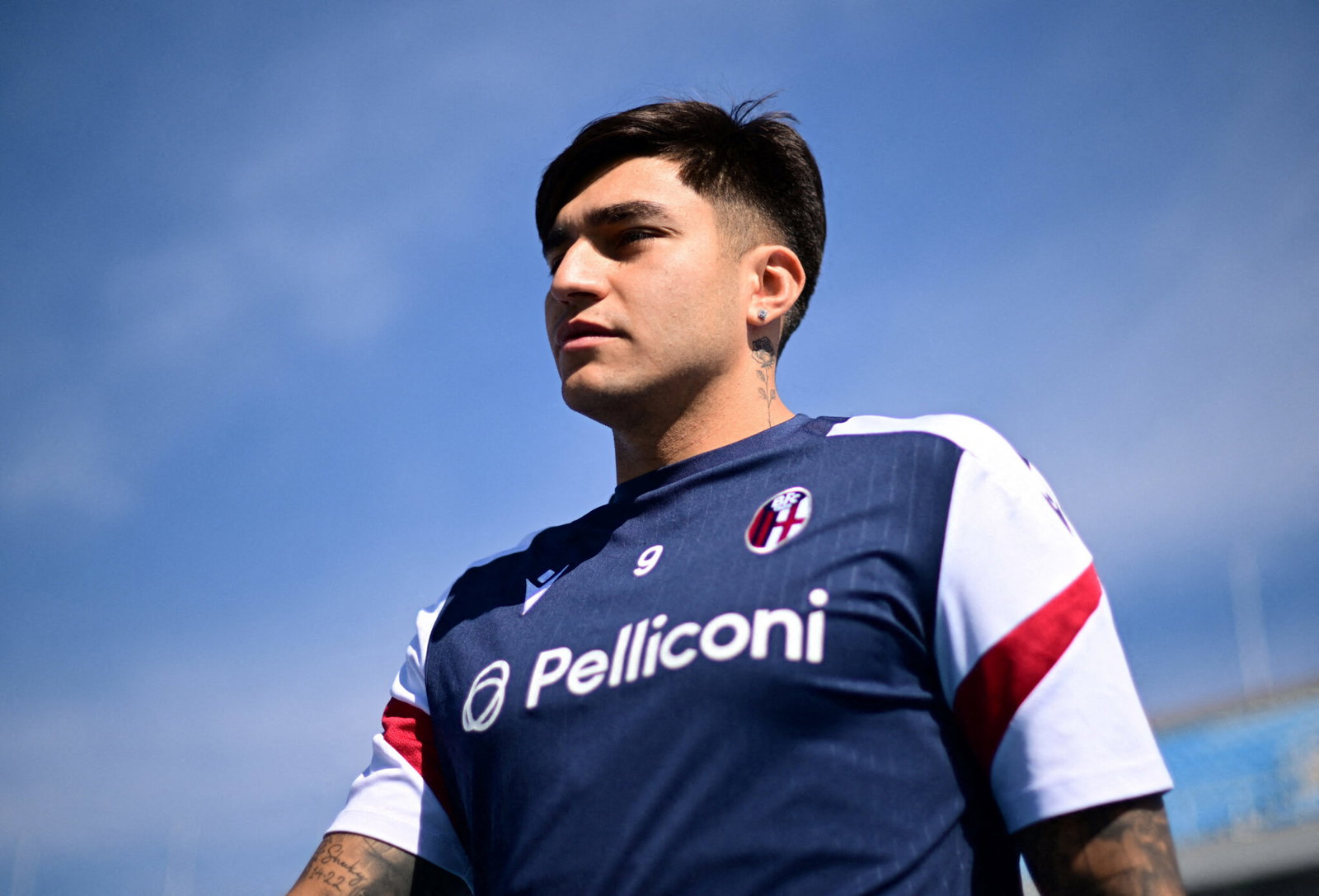 Chelsea scouts to monitor Bologna striker Santiago Castro in Europa League