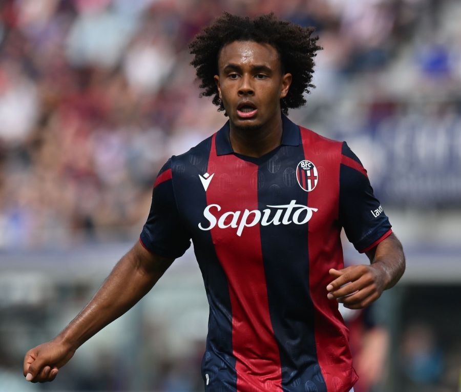 El Manchester United podría dejar salir a Joshua Zirkzee al AC Milan