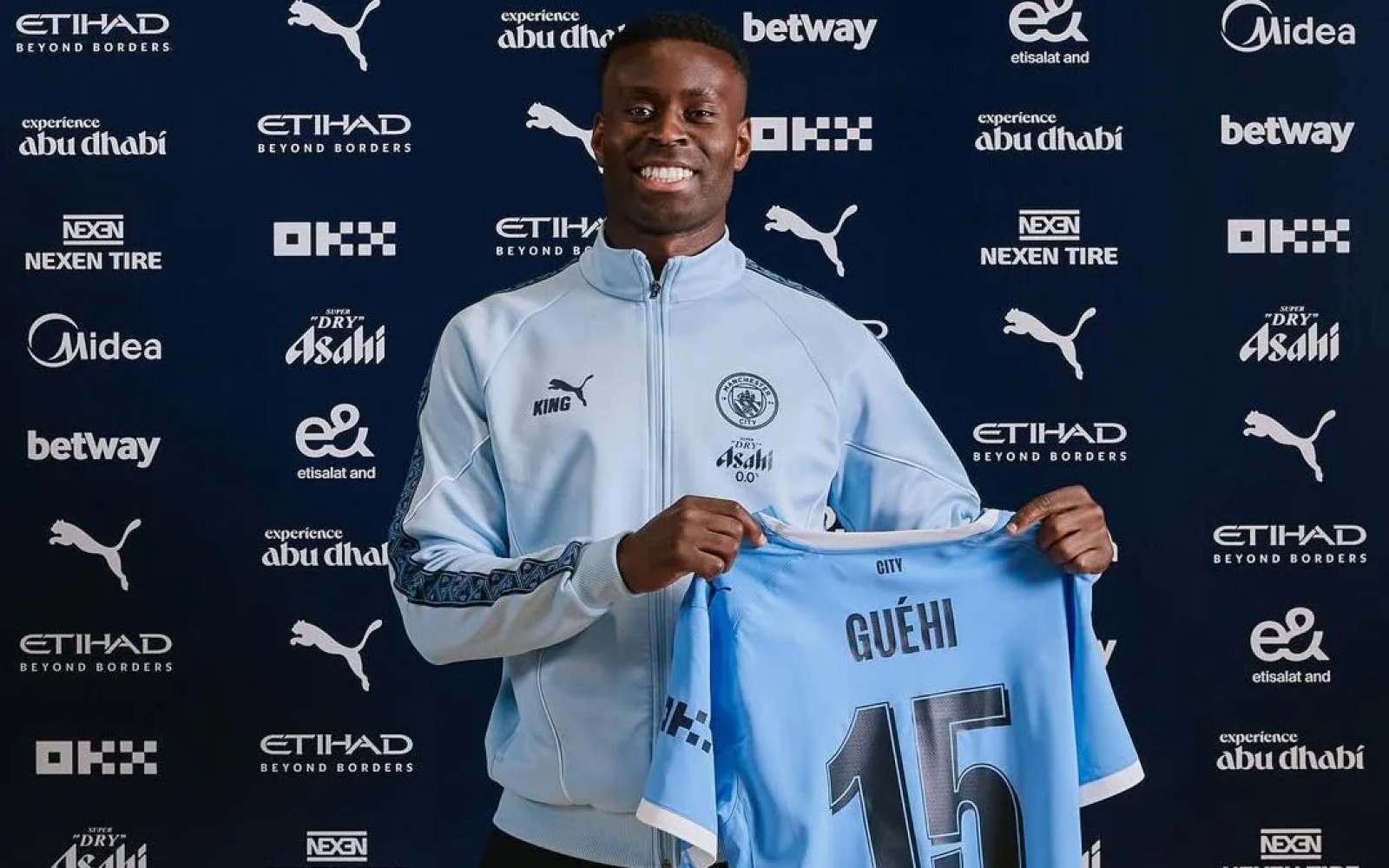 Steven Gerrard critica la falta de ambición del Liverpool al no fichar a Guehi y Semenyo