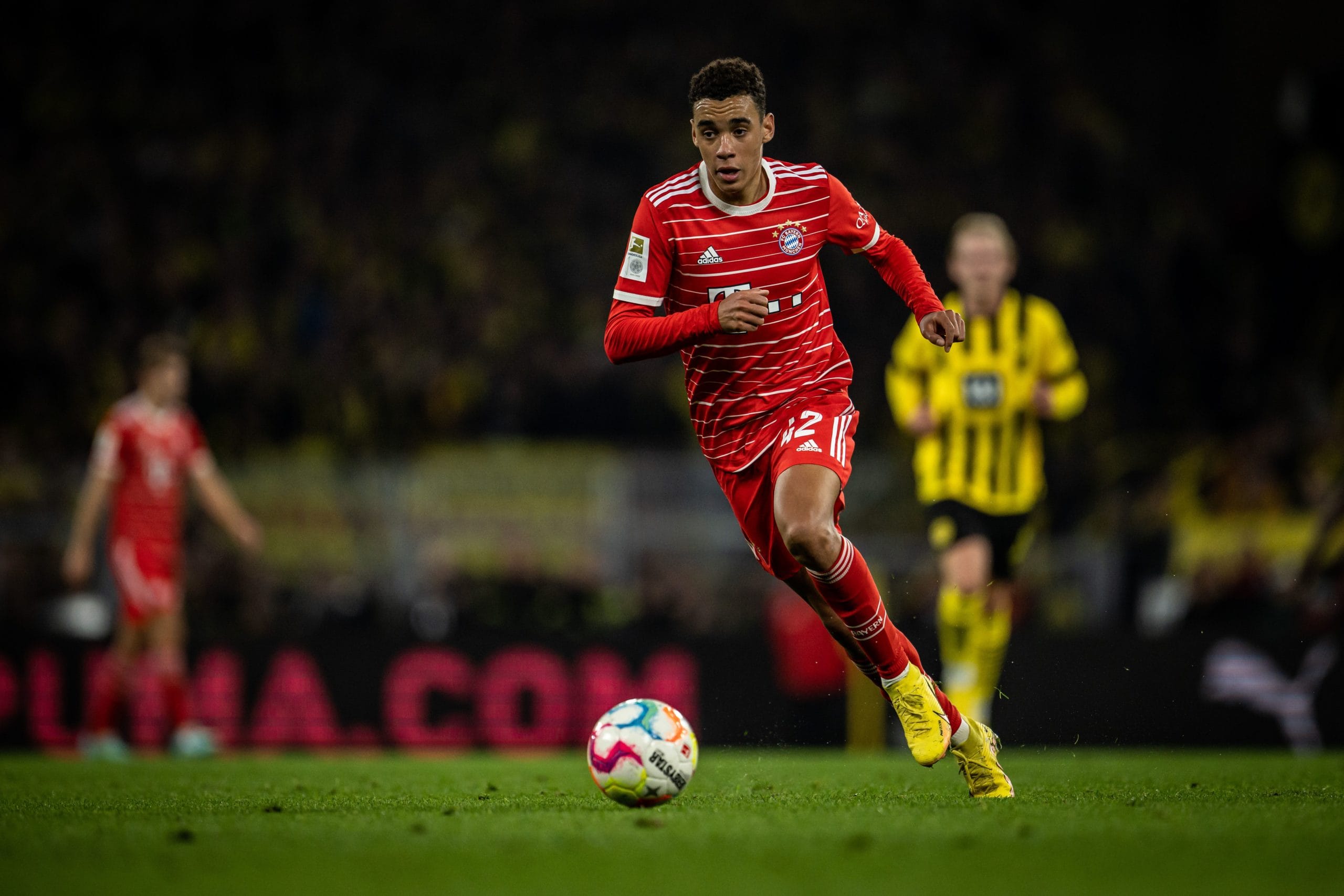 Le Bayern Munich Pulvérise le Record de Buts de Bundesliga lors d'un Triomphe Face à St. Pauli