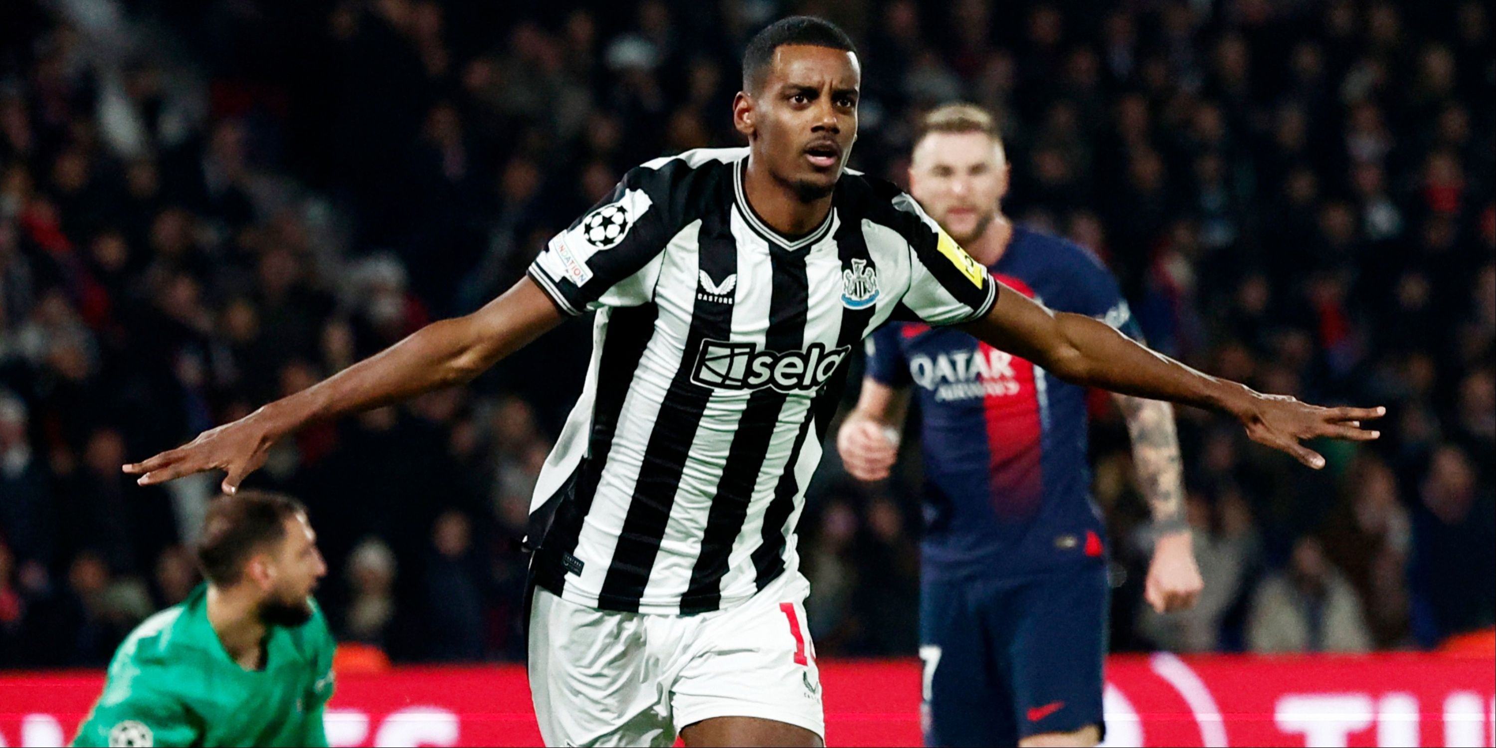 Alexander Isak torna titolare nel Liverpool per l'importante sfida contro il PSG