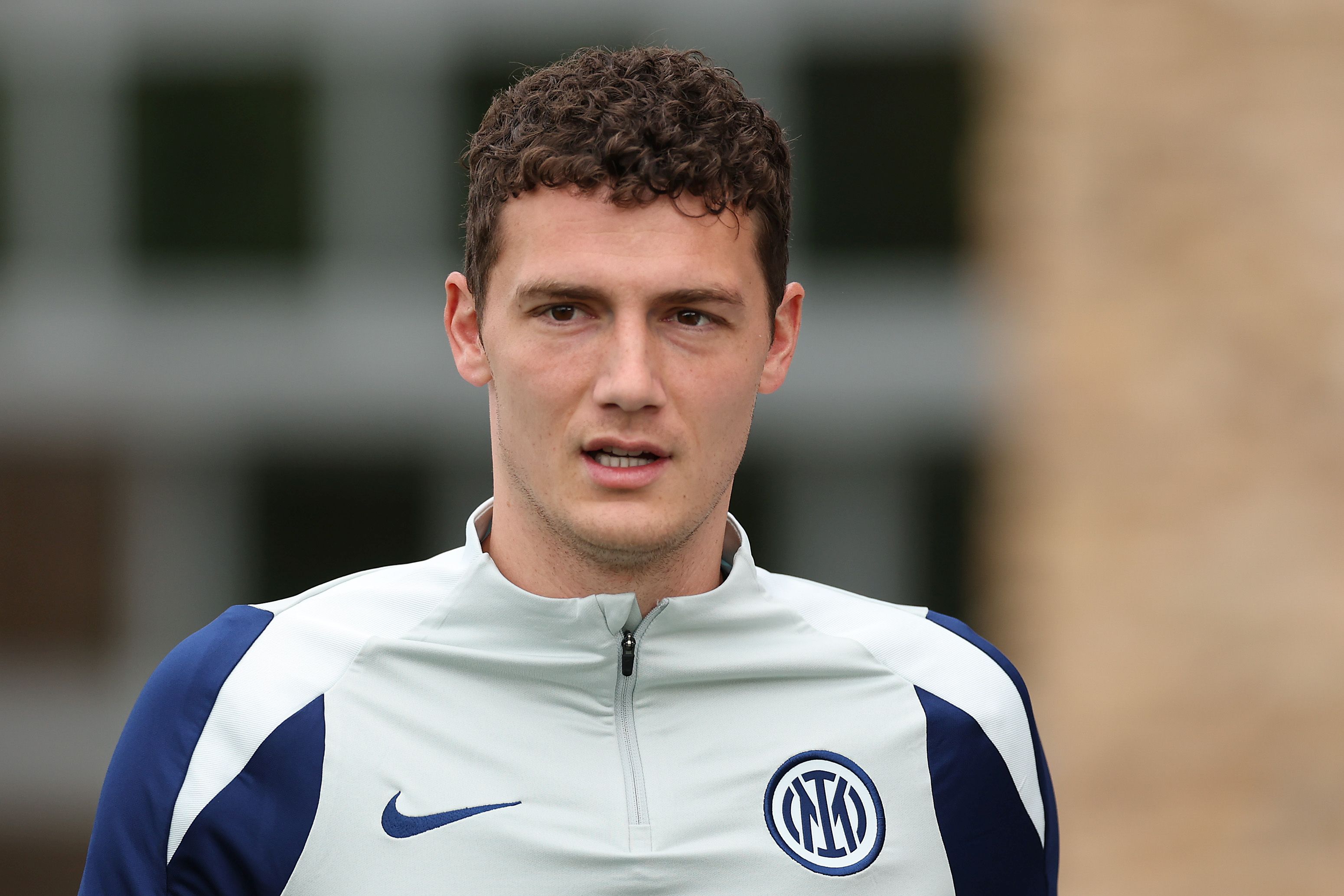 Amoros critical of Pavard's underwhelming start at Marseille
