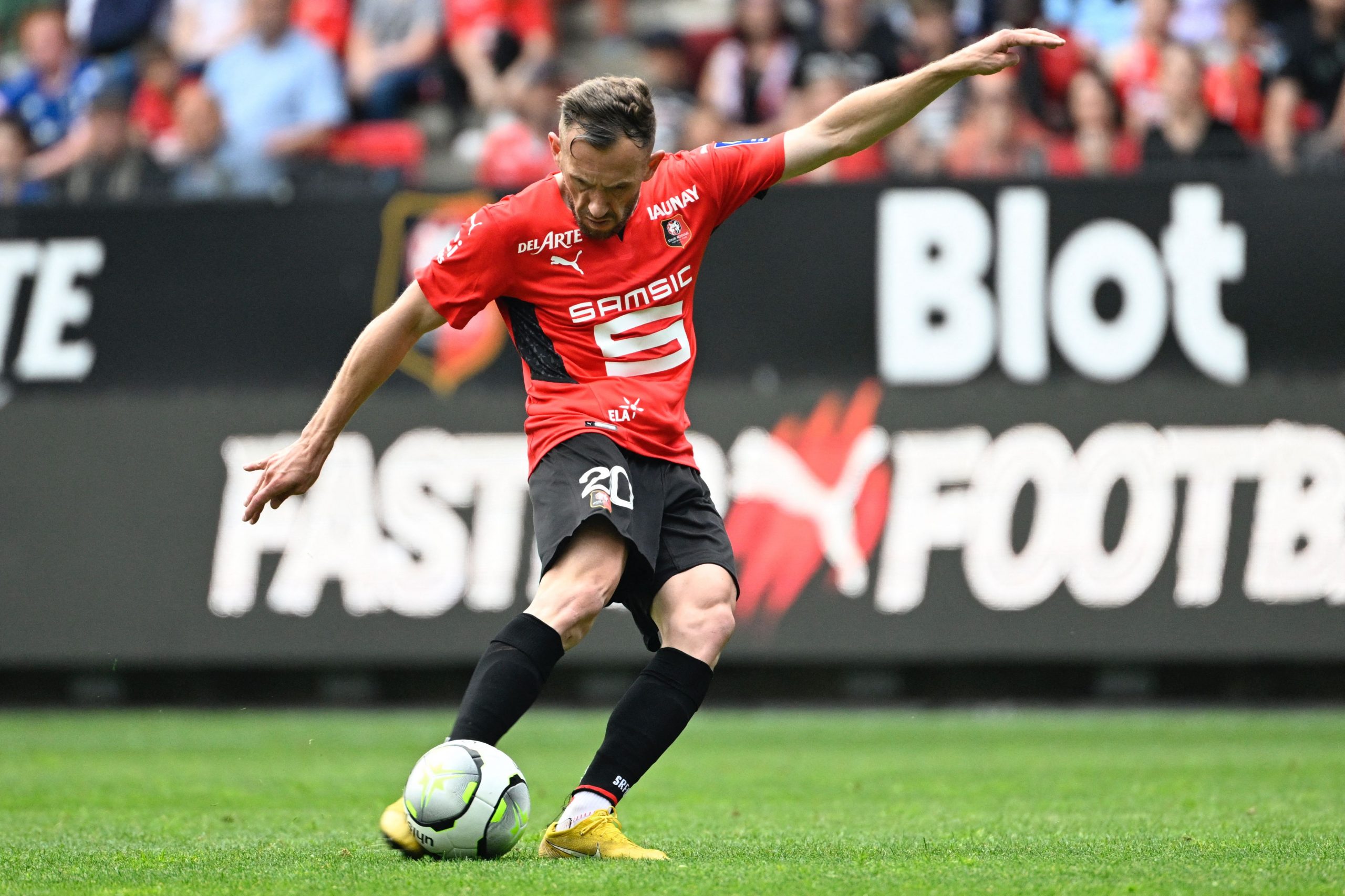 Flavien Tait Lascia il Rennes Dopo Sette Anni, Futuro Incerto
