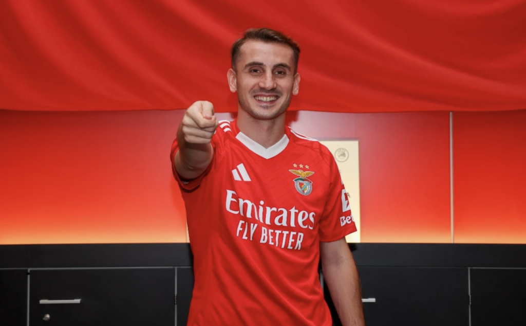 Kerem Akturkoglu da la victoria al Fenerbahçe en el derbi con un penalti en el tiempo de descuento