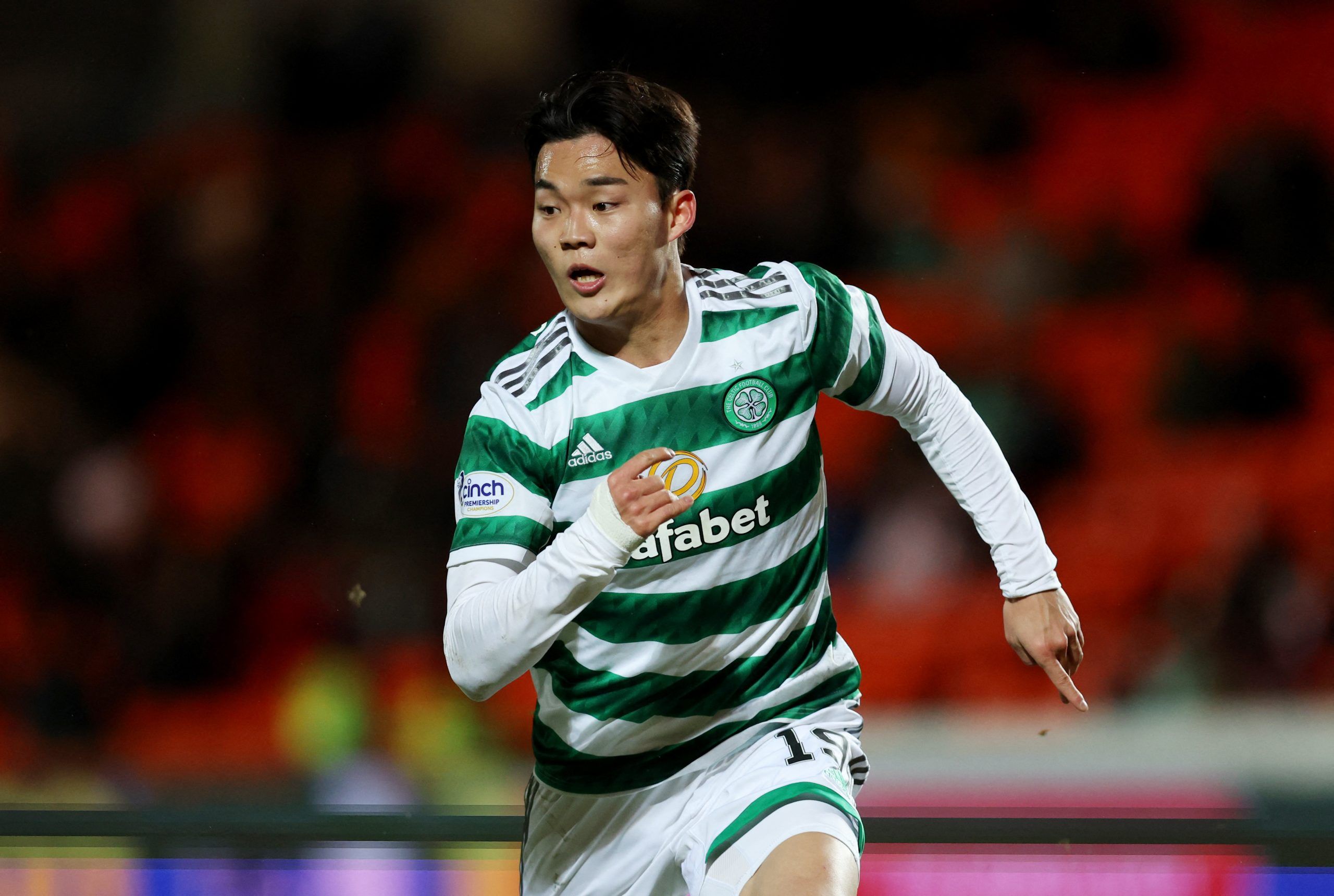 Tottenham e Manchester United interessati all'attaccante del Besiktas Oh Hyeon-gyu
