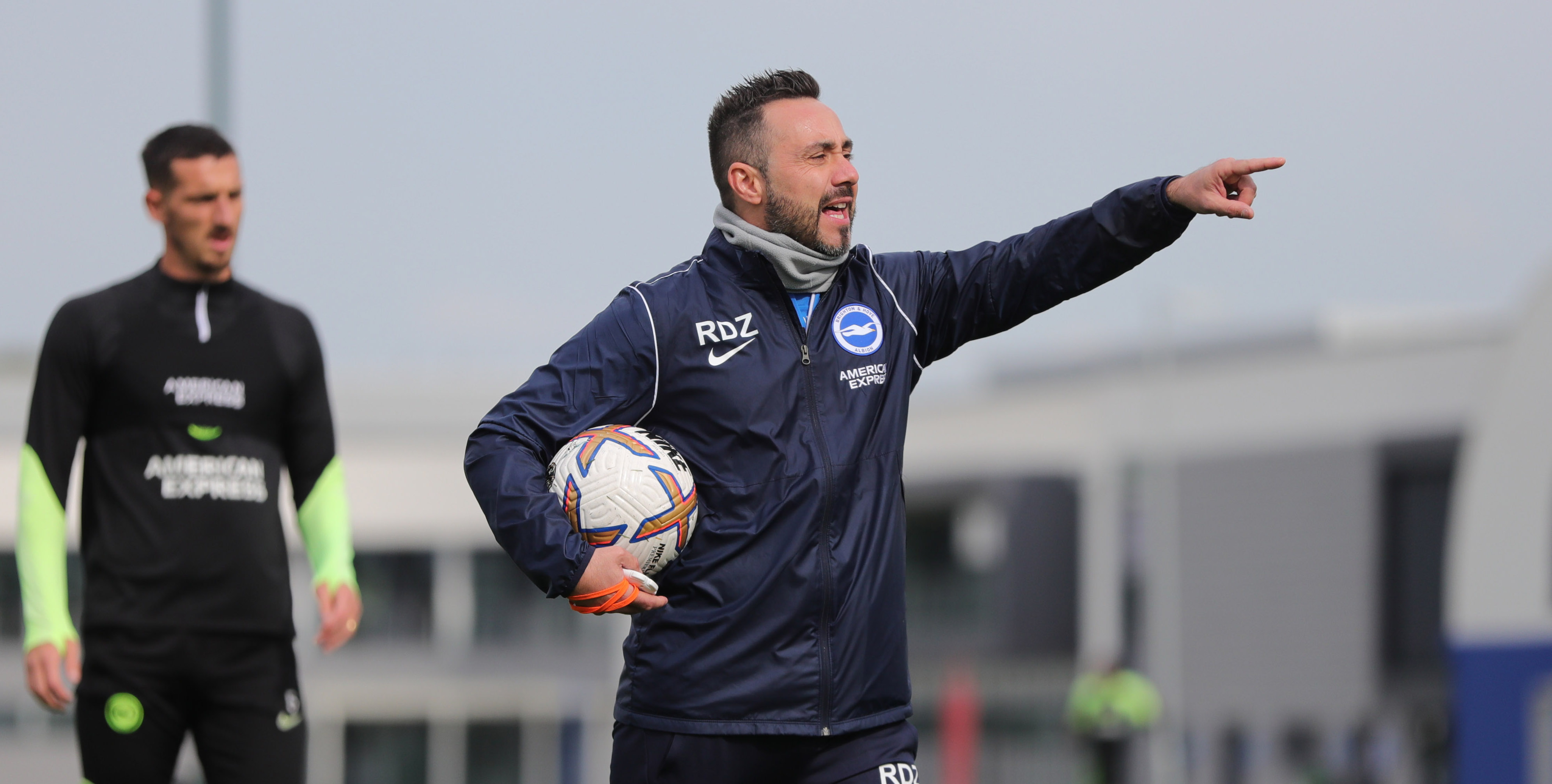 El Tottenham confirma el cuerpo técnico de De Zerbi y la salida de Maldera