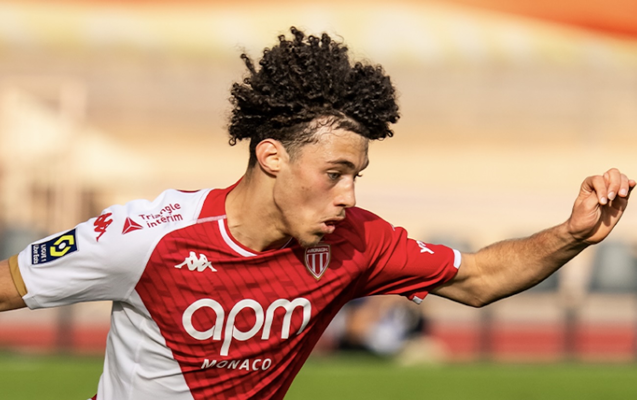 Liverpool e Manchester United intensificano lo scouting su Maghnes Akliouche del Monaco