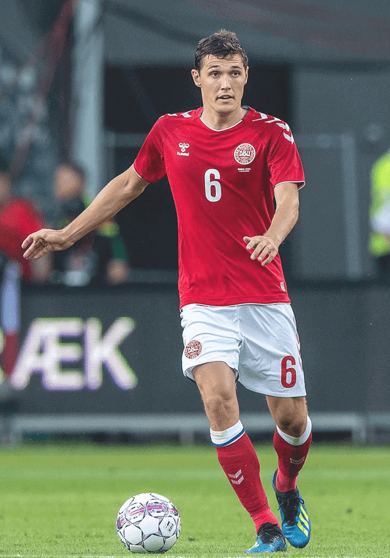 El Arsenal considera un movimiento a coste cero por el defensa del Barcelona, Andreas Christensen