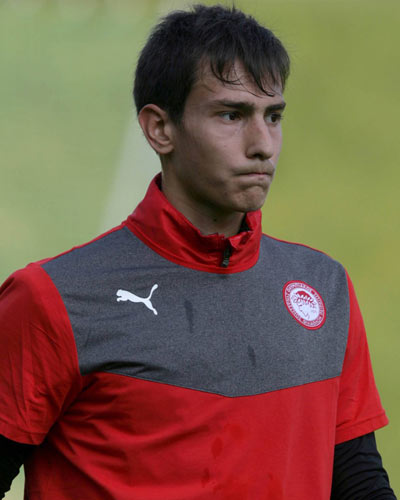 El portero del Kasımpaşa, Andreas Gianniotis, marca un gol espectacular desde 80 metros