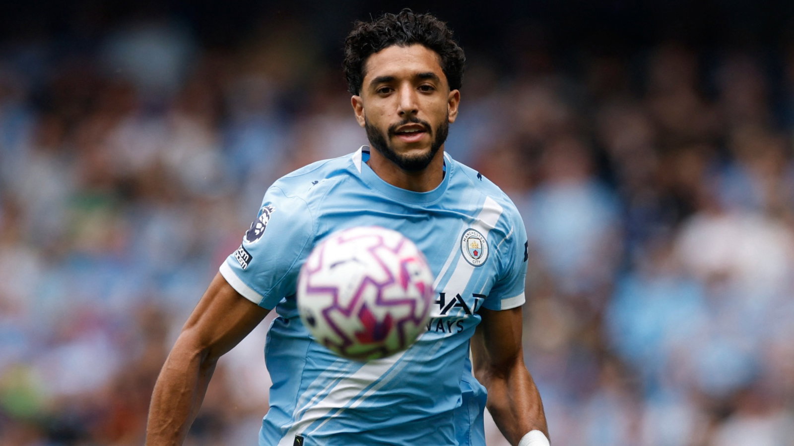 Aston Villa maintient son intérêt pour Omar Marmoush de Manchester City