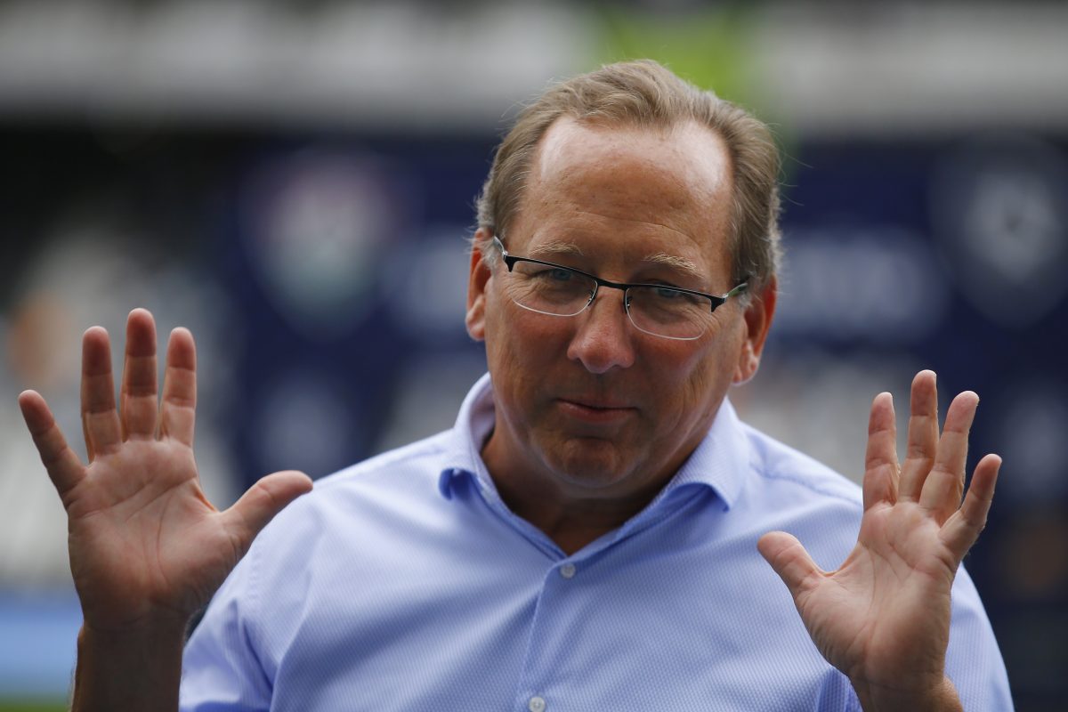 John Textor suspendido temporalmente de la gestión del Botafogo por un tribunal de arbitraje