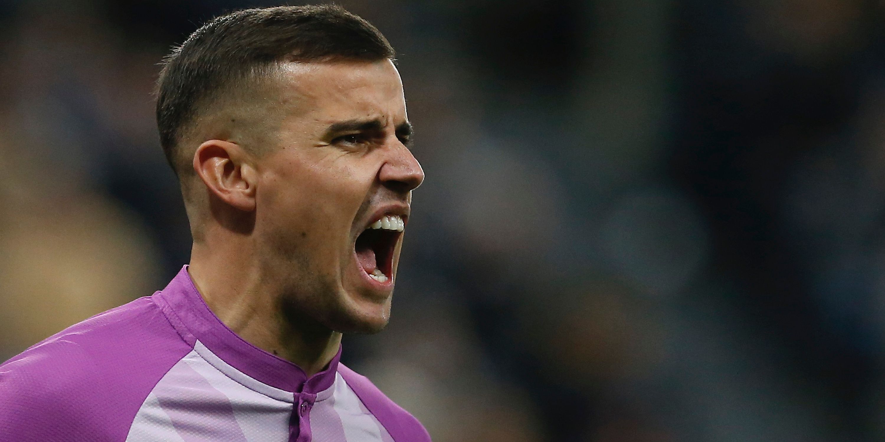 Tottenham tracking Leeds goalkeeper Karl Darlow on potential free transfer