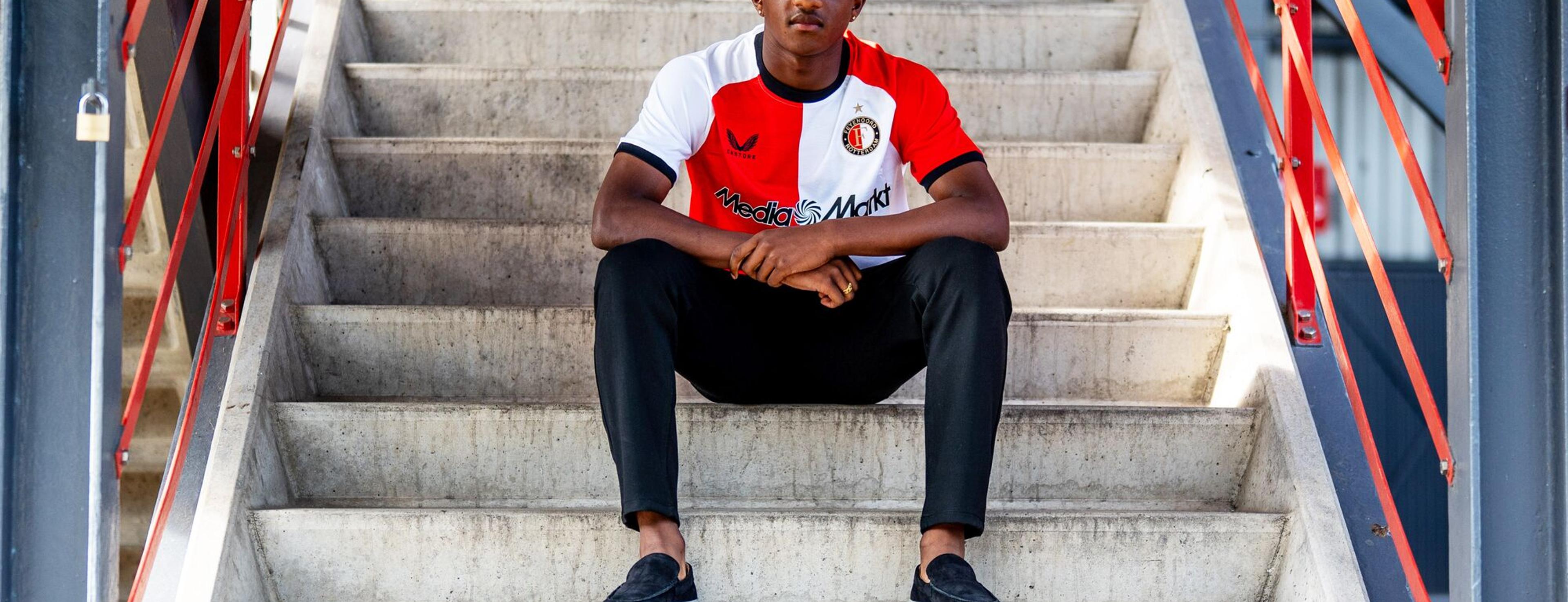 Manchester City sfida il Bayern Monaco per Givairo Read del Feyenoord