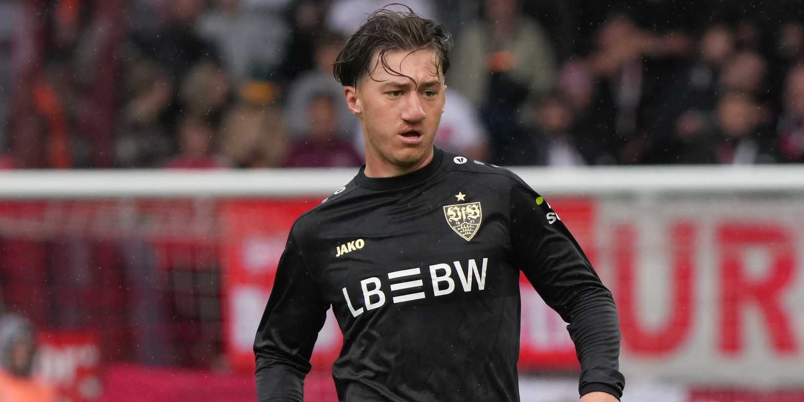 El Manchester United apunta a Angelo Stiller del Stuttgart para su renovación estival