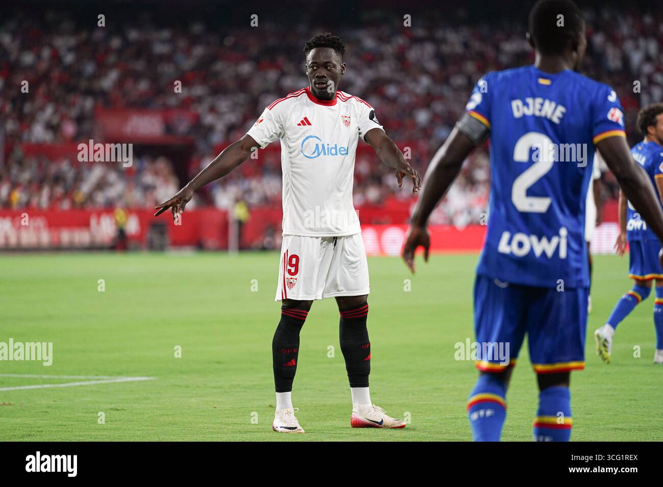 Le Séville FC Relance sa Saison avec une Victoire Cruciale 2-1 Contre l'Atlético Madrid