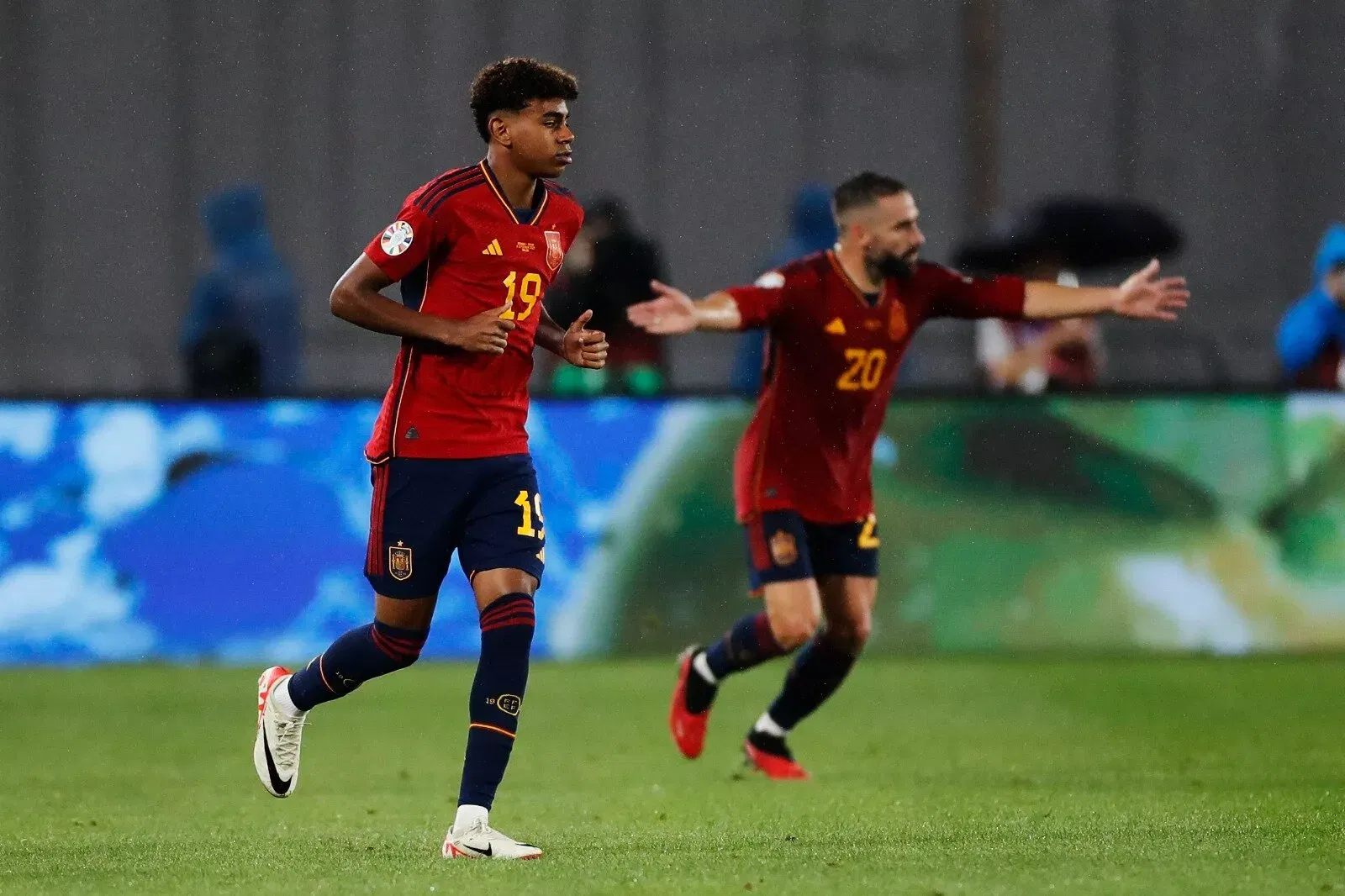 Lamine Yamal Splende nella Vittoria del Barcellona nel Derby contro l'Espanyol