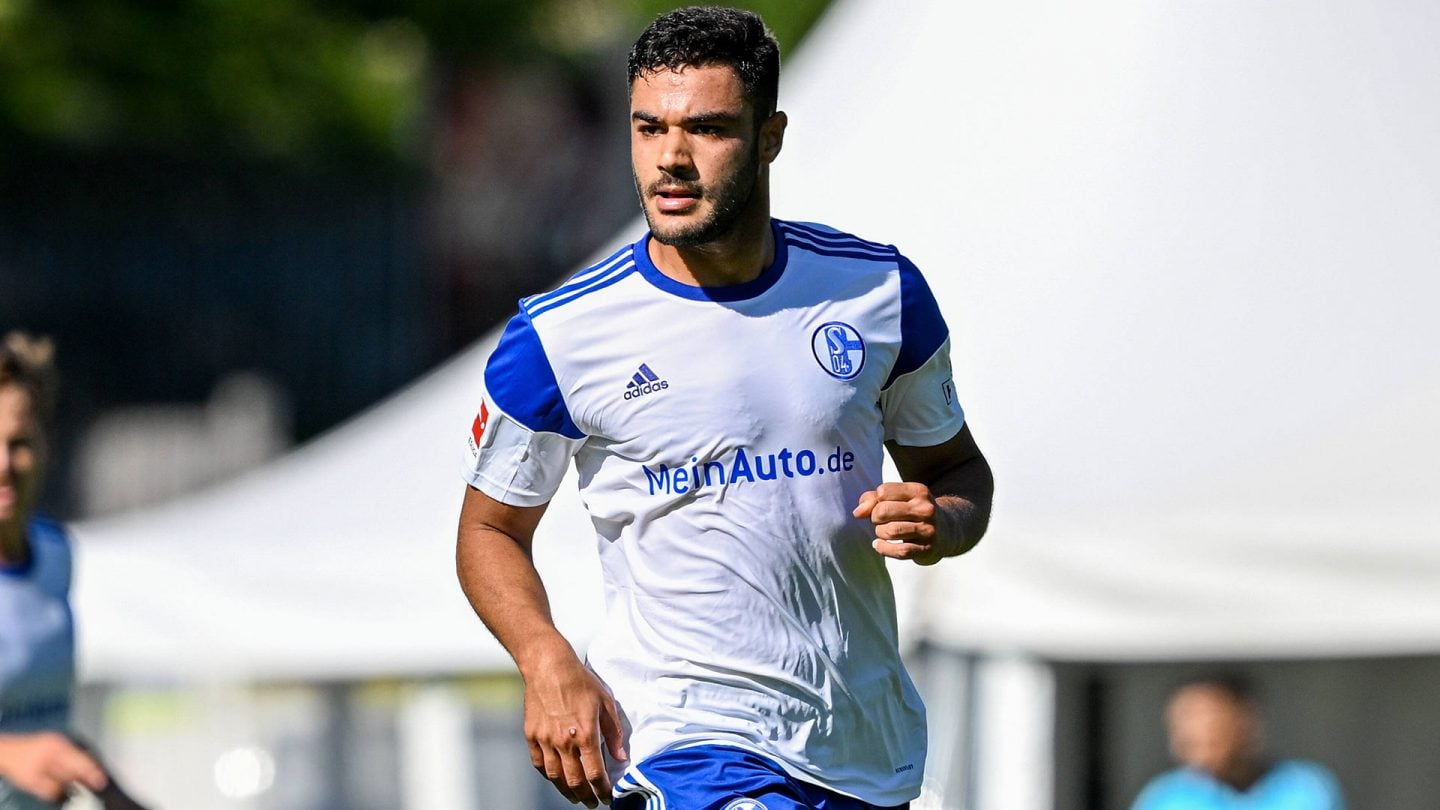 Hoffenheim vicino al rinnovo di Kabak: accordo a lungo termine in vista