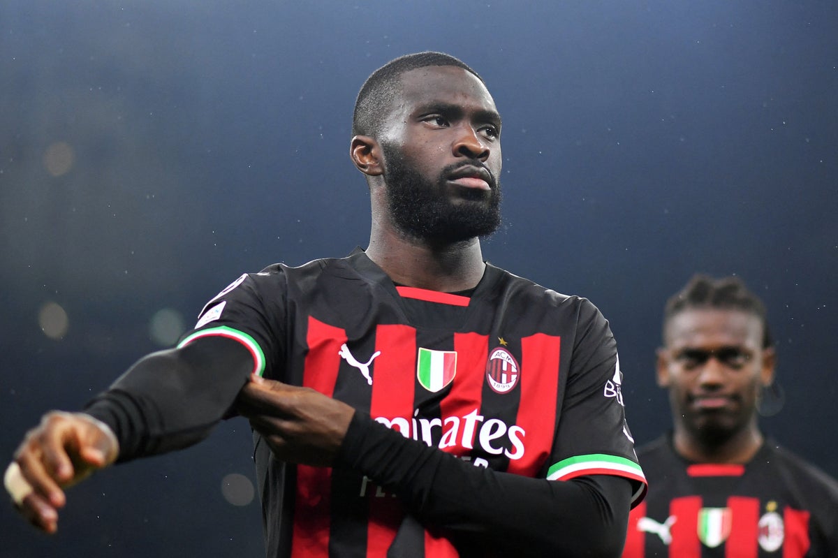 Fikayo Tomori bekräftigt sein Bekenntnis zum AC Mailand während Vertragsverhandlungen