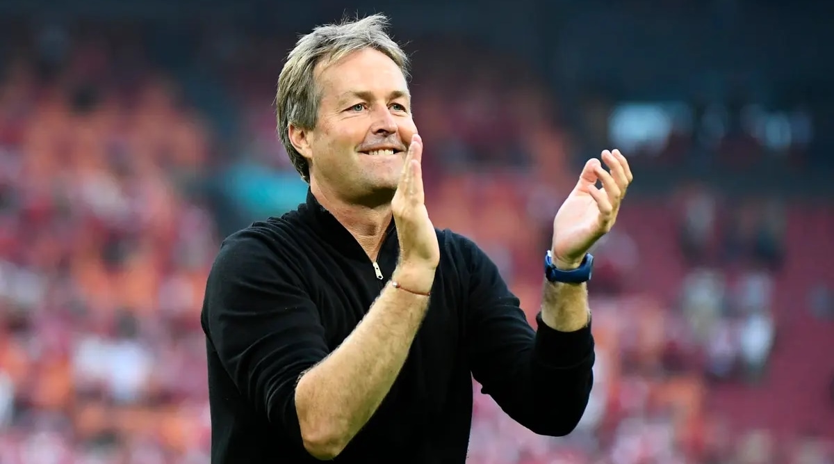 Il direttore sportivo del Bayer Leverkusen Rolfes sostiene Hjulmand in vista del crucial derby del Reno