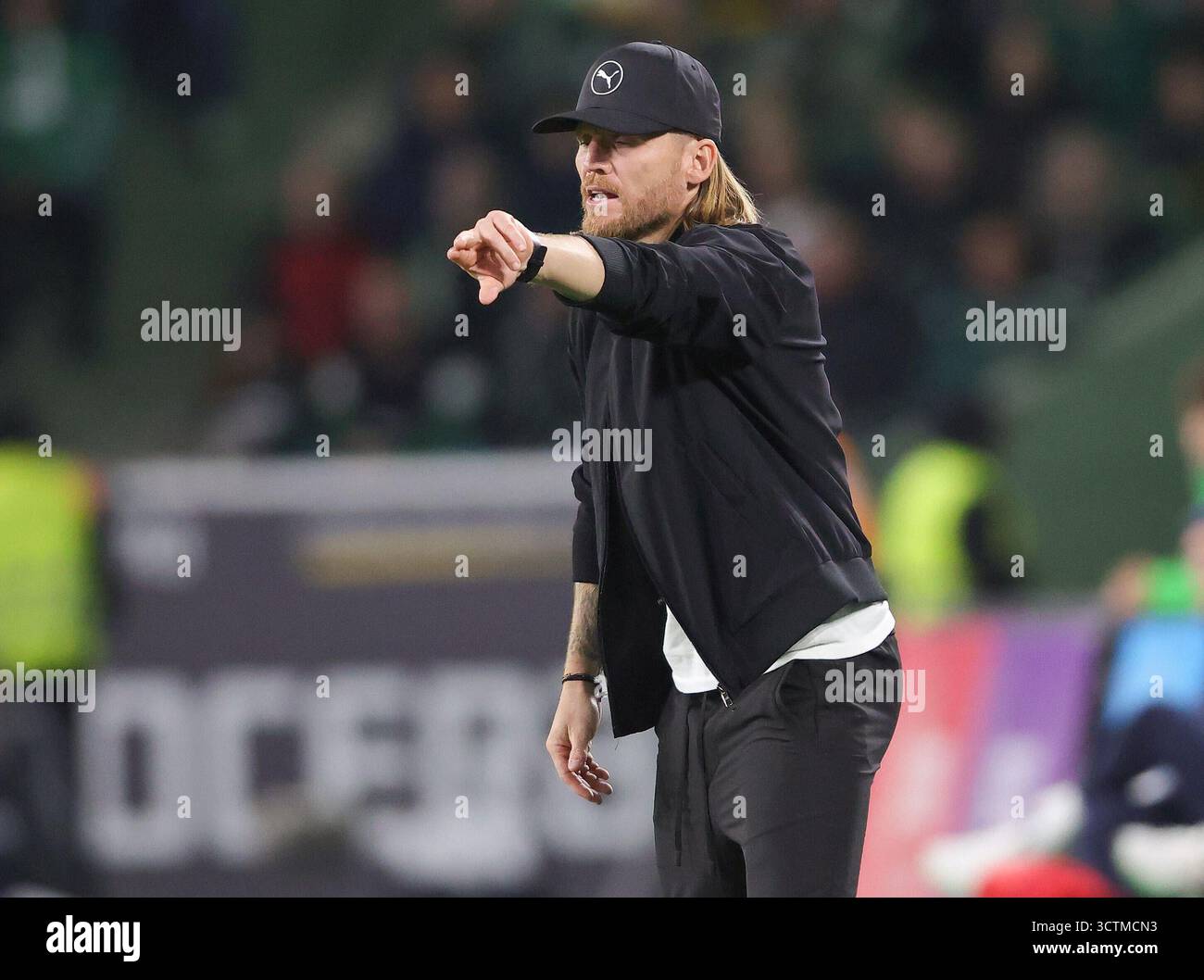 Borussia Mönchengladbach coach Eugen Polanski's future uncertain despite contract