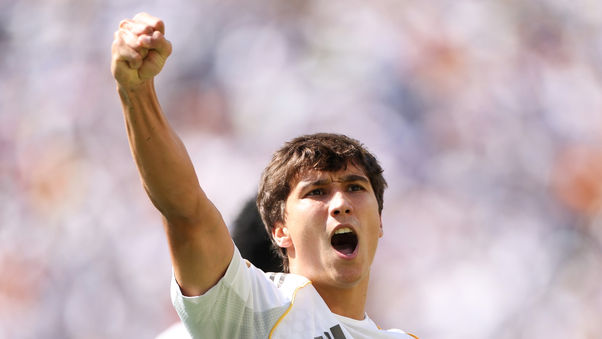 Le Real Madrid fixe un prix de 60 millions d'euros pour l'attaquant Gonzalo Garcia